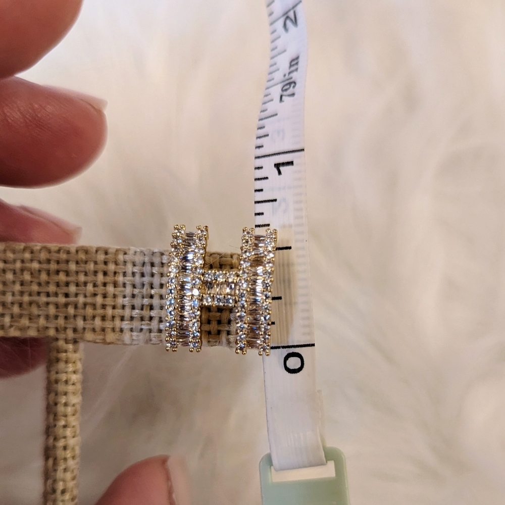 NWOT Gold & Diamonds "H" Fashion Earrings - Picture 7 of 7